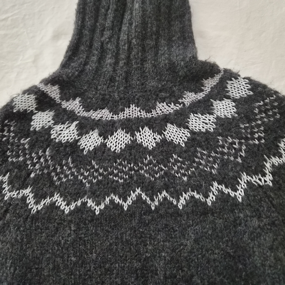 Derek Lam Black and Gray Patterned Turtleneck Swe… - image 6